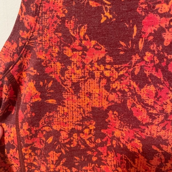 Title Nine Floral Red Sleeveless Top W’s XS - Picture 2 of 6